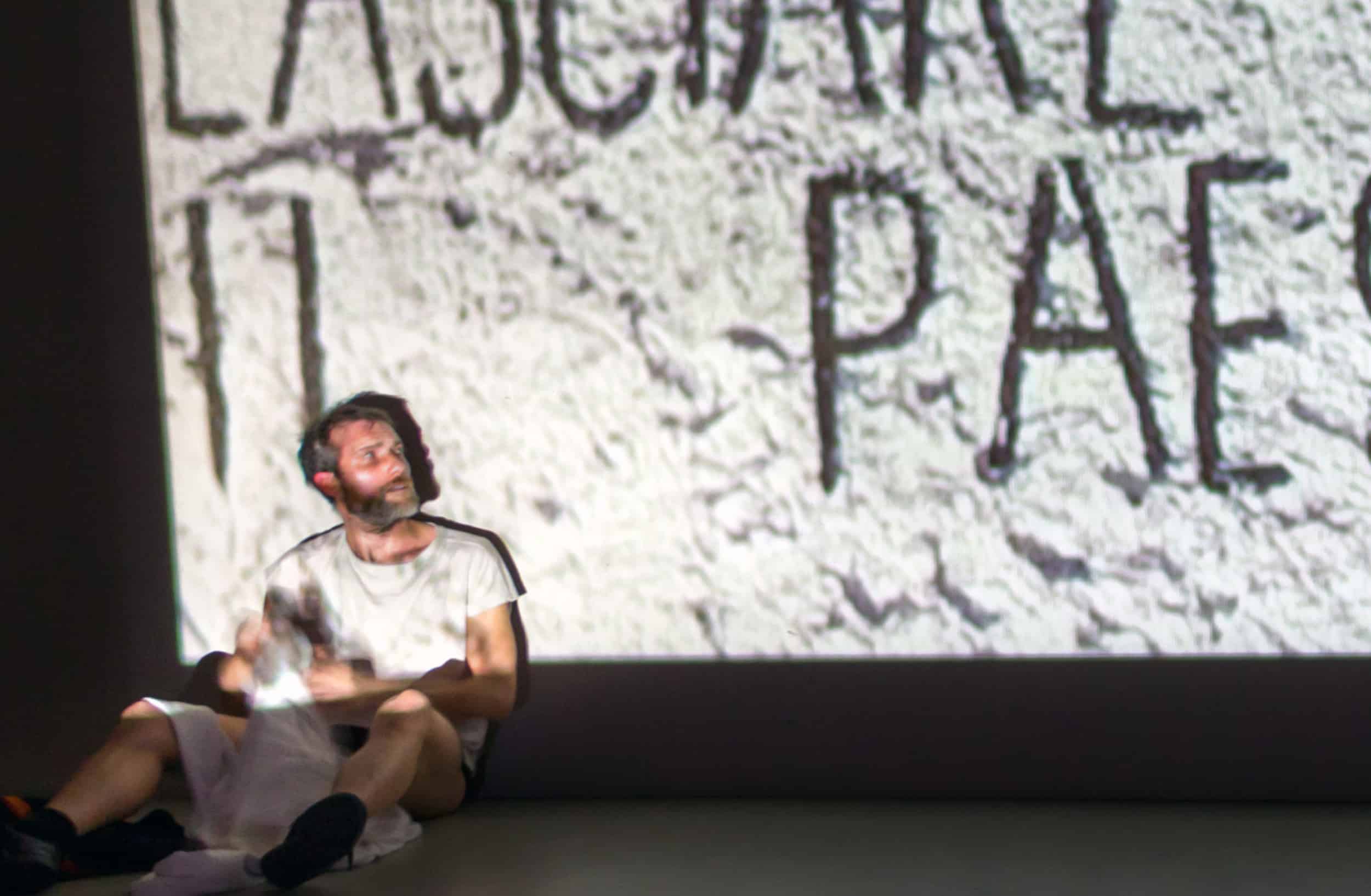 THIS WALL HAS NO TITLE / MARTINA LA RAGIONE